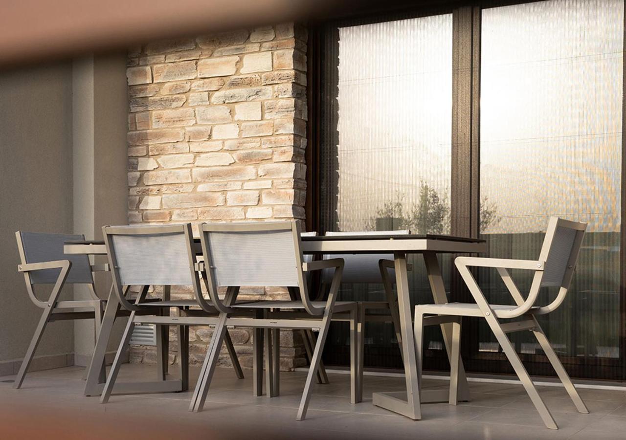 Olive Boutique Villas Larissa Exterior photo